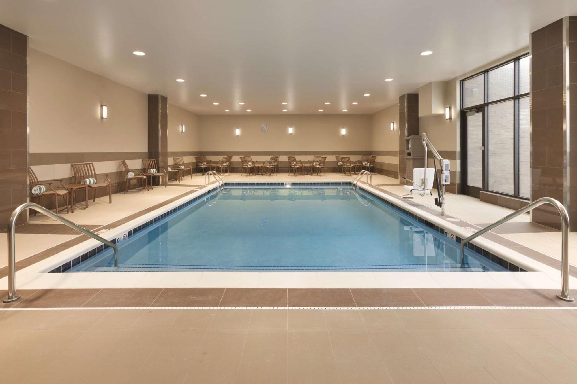 Embassy Suites By Hilton Akron Canton Airport North Canton Zewnętrze zdjęcie