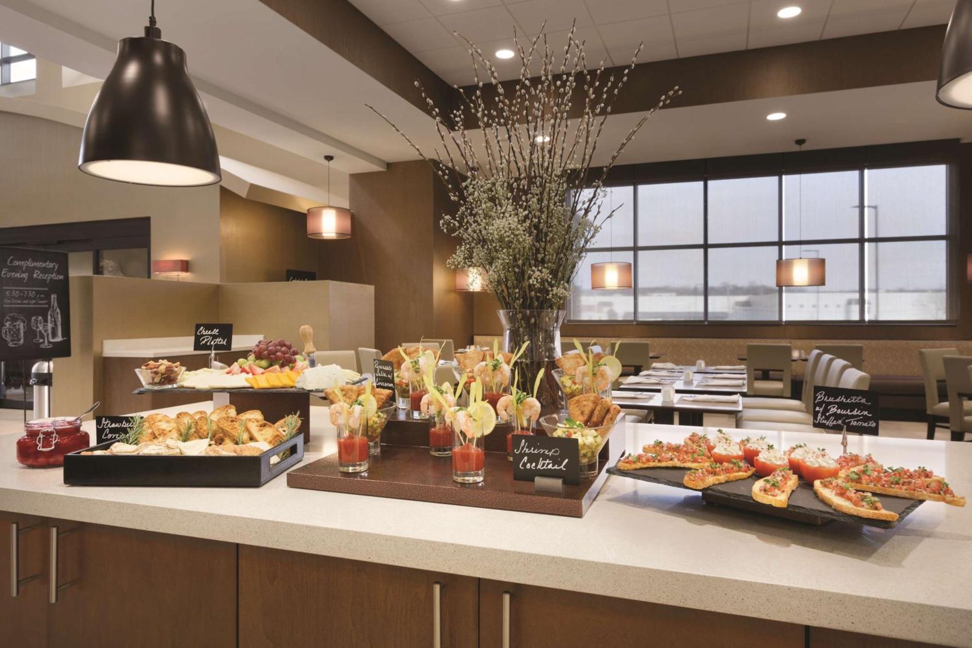Embassy Suites By Hilton Akron Canton Airport North Canton Zewnętrze zdjęcie